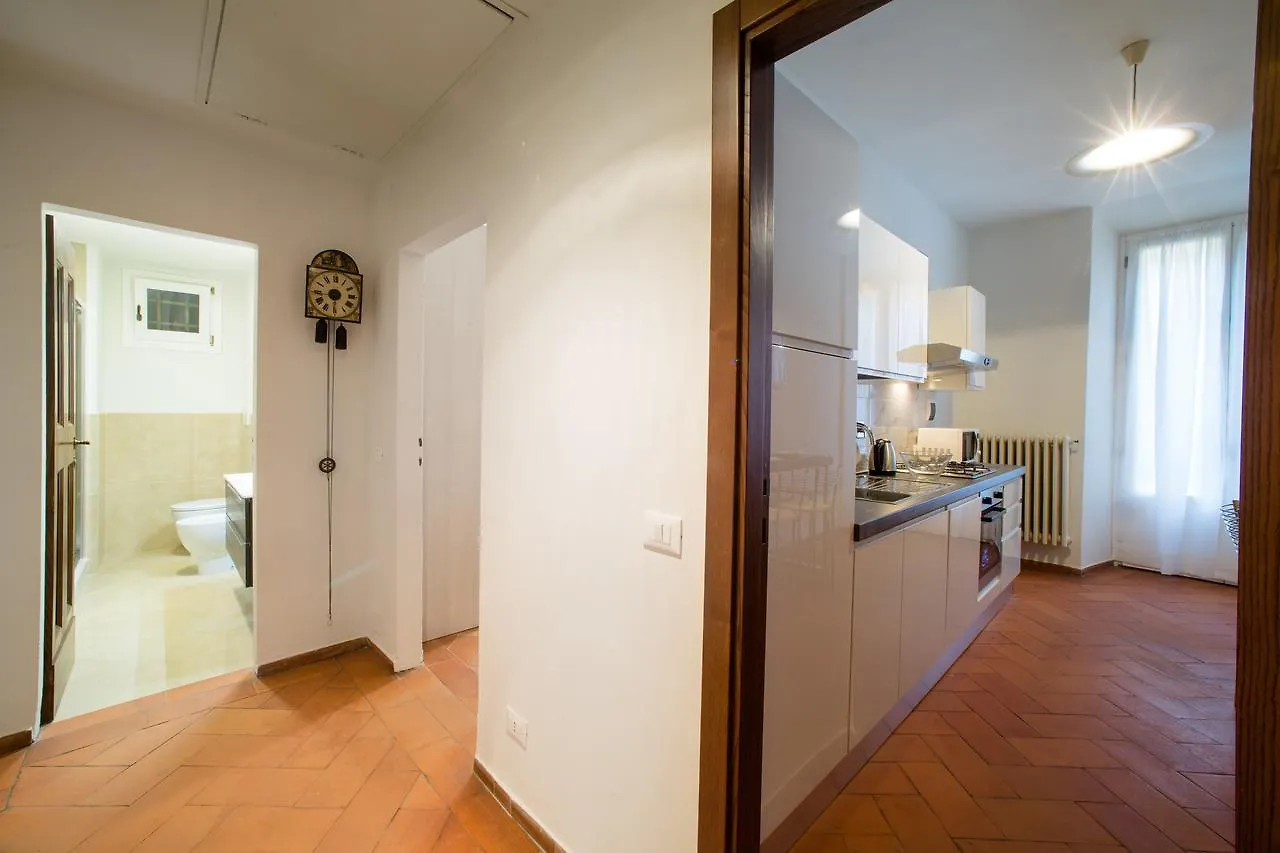 Apo1 Deluxe 2Bdr Family Apartment By Ponte Vecchio Florence Italy